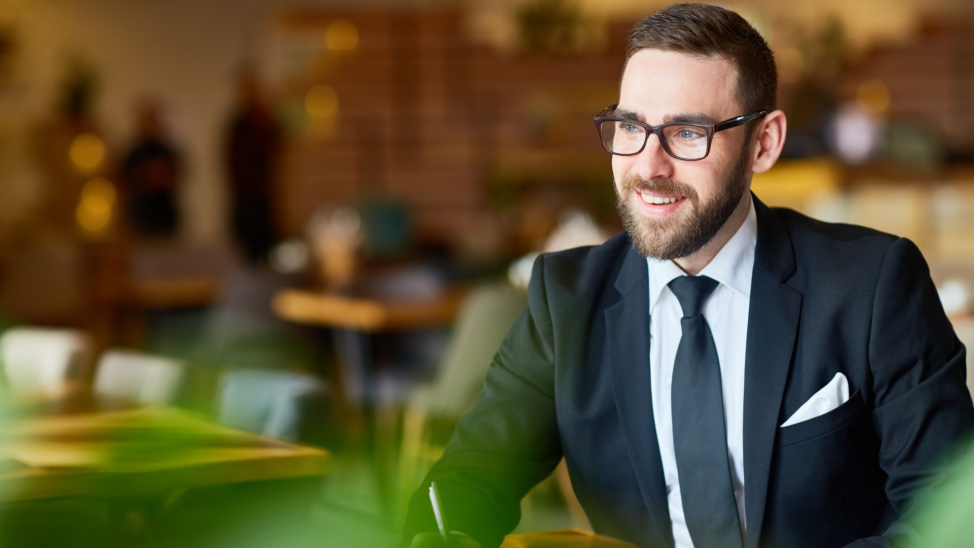 Trucking and logistics insurance protection for freight brokers